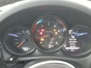 ✅ 2018 Porsche Macan • VIN: WP1AA2A57JLB13949 • Lot: 81761615. Wystawiony na Copart z przebiegiem 55 639 mil. Bezpłatny archiwum sprzedaży aukcyjnych z USA i szczegółowy raport historii pojazdu na DreamBid. Zdjęcie 9.