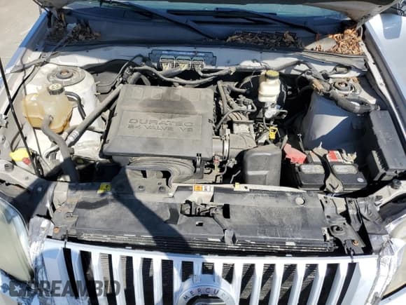 ✅ 2011 Mercury Mariner • VIN: 4M2CN9BG7BKJ06587 • Lot: 85033504. Listed on Copart with 115,105 mi. Free auction sales archive from the USA and detailed vehicle history report at DreamBid. Image 12.