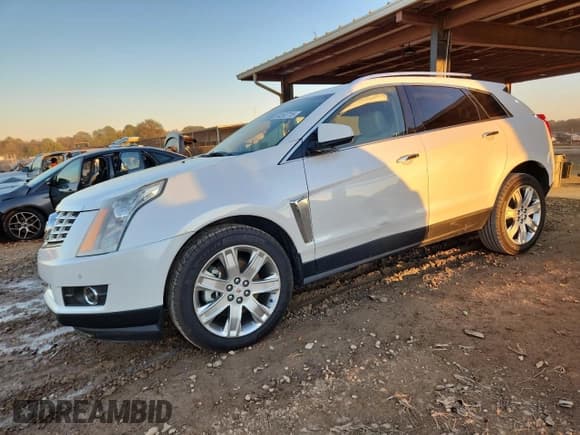 ✅ 2016 Cadillac SRX Premium Collection • VIN: 3GYFNDE39GS578939 • Lot: 84252715. Wystawiony na Copart z przebiegiem 66 333 mil. Bezpłatny archiwum sprzedaży aukcyjnych z USA i szczegółowy raport historii pojazdu na DreamBid. Zdjęcie 1.