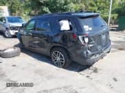 ✅ 2017 Ford Explorer Sport • VIN: 1FM5K8GT1HGD23504 • Lot: 43238339. Wystawiony na IAAI z przebiegiem Nie podano. Bezpłatny archiwum sprzedaży aukcyjnych z USA i szczegółowy raport historii pojazdu na DreamBid. Zdjęcie 3.