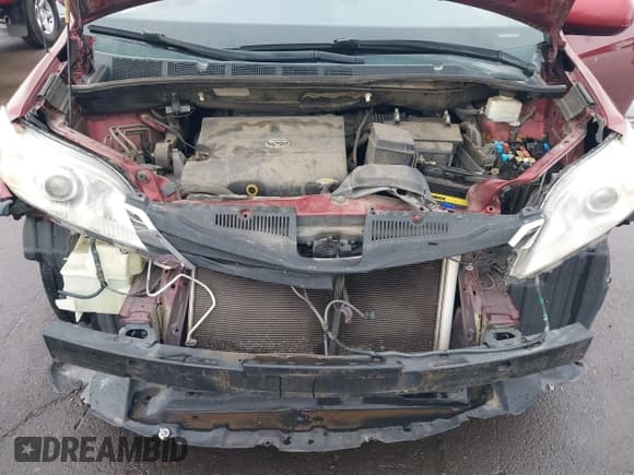 ✅ 2012 Toyota Sienna LE • VIN: 5TDKK3DC5CS207638 • Lot: 43740141. Listed on IAAI with 182,721 mi. Free auction sales archive from the USA and detailed vehicle history report at DreamBid. Image 10.