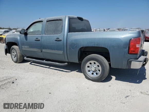 ✅ 2011 Chevrolet Silverado 1500 LS • VIN: 3GCPCREA2BG114382 • Lot: 71782664. Listed on Copart with Not provided. Free auction sales archive from the USA and detailed vehicle history report at DreamBid. Image 2.