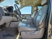 ✅ 2007 Chevrolet Suburban LTZ • VIN: 3GNFK16327G112047 • Lot: 85191495. Listed on Copart with 235,848 mi. Free auction sales archive from the USA and detailed vehicle history report at DreamBid. Image 7.