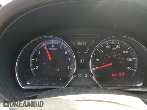 ✅ 2016 Nissan Versa S • VIN: 3N1CN7AP6GL840268 • Lot: 55103695. Wystawiony na Copart z przebiegiem 106 331 mil. Bezpłatny archiwum sprzedaży aukcyjnych z USA i szczegółowy raport historii pojazdu na DreamBid. Zdjęcie 9.