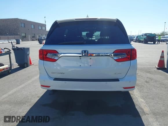 ✅ 2019 Honda Odyssey Elite • VIN: 5FNRL6H94KB103978 • Лот: 43376297. Опубликован ранее на IAAI с пробегом 76 684 миль. Бесплатный доступ к архиву аукционных продаж из США и подробный отчёт об истории автомобиля на DreamBid. Изображение 16.