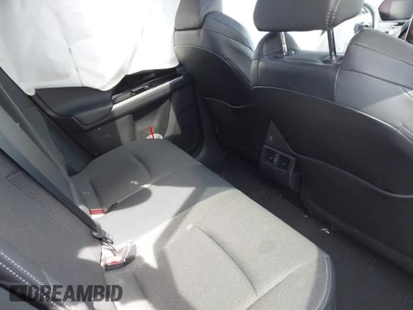 ✅ 2023 Toyota bZ4X XLE • VIN: JTMABACA4PA013900 • Лот: 43239657. Опубликован ранее на IAAI с пробегом 30 517 миль. Бесплатный доступ к архиву аукционных продаж из США и подробный отчёт об истории автомобиля на DreamBid. Изображение 8.