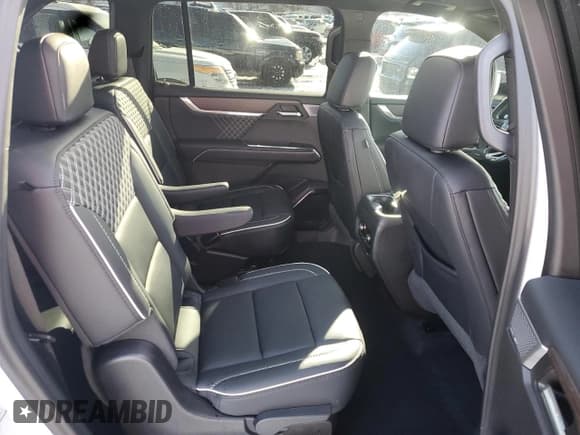 ✅ 2024 GMC Acadia AWD Denali • VIN: 1GKENRKS1RJ166856 • Lot: 87864625. Wystawiony na Copart z przebiegiem 6 693 mil. Bezpłatny archiwum sprzedaży aukcyjnych z USA i szczegółowy raport historii pojazdu na DreamBid. Zdjęcie 11.