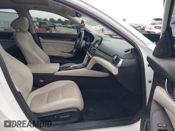 ✅ 2022 Honda Accord Touring • VIN: 1HGCV3F95NA002352 • Lot: 43291530. Listed on IAAI with 73,608 mi. Free auction sales archive from the USA and detailed vehicle history report at DreamBid. Image 5.