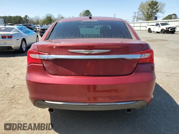 ✅ 2011 Chrysler 200 Touring • VIN: 1C3BC1FGXBN533235 • Lot: 54427035. Listed on Copart with 109,715 mi. Free auction sales archive from the USA and detailed vehicle history report at DreamBid. Image 6.