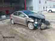 ✅ 2012 Hyundai Elantra Limited • VIN: 5NPDH4AE5CH124879 • Lot: 43030184. Wystawiony na IAAI z przebiegiem 108 921 mil. Bezpłatny archiwum sprzedaży aukcyjnych z USA i szczegółowy raport historii pojazdu na DreamBid. Zdjęcie 1.