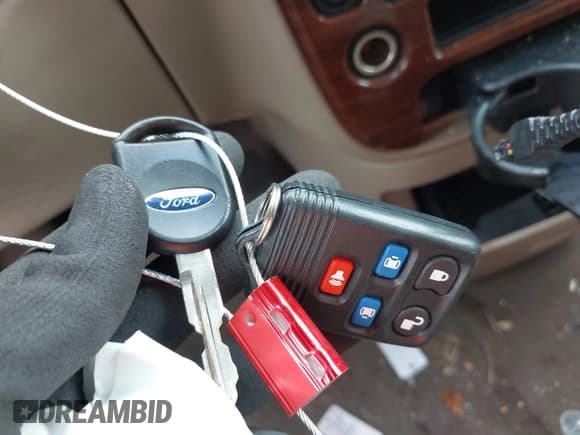 ✅ 2003 Ford Windstar SEL • VIN: 2FMZA53423BA93926 • Lot: 42537144. Wystawiony na IAAI z przebiegiem 131 149 mil. Bezpłatny archiwum sprzedaży aukcyjnych z USA i szczegółowy raport historii pojazdu na DreamBid. Zdjęcie 11.