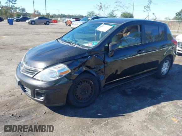✅ 2012 Nissan Versa S • VIN: 3N1BC1CP9CL369089 • Lot: 43641211. Wystawiony na IAAI z przebiegiem 124 246 mil. Bezpłatny archiwum sprzedaży aukcyjnych z USA i szczegółowy raport historii pojazdu na DreamBid. Zdjęcie 2.