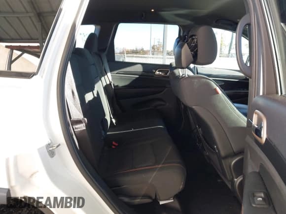 ✅ 2017 Jeep Grand Cherokee Altitude • VIN: 1C4RJFAG3HC674544 • Лот: 43601654. Опубликован ранее на IAAI с пробегом 179 444 миль. Бесплатный доступ к архиву аукционных продаж из США и подробный отчёт об истории автомобиля на DreamBid. Изображение 8.