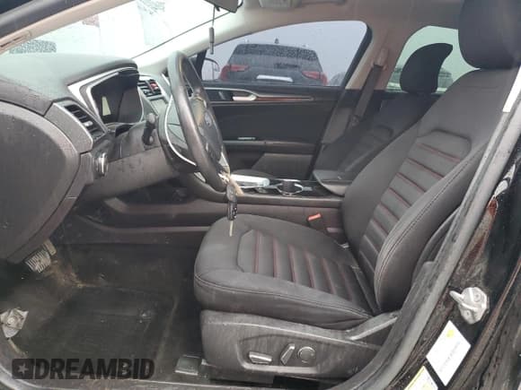 ✅ 2016 Ford Fusion SE • VIN: 3FA6P0H93GR184438 • Lot: 81460655. Wystawiony na Copart z przebiegiem 181 438 mil. Bezpłatny archiwum sprzedaży aukcyjnych z USA i szczegółowy raport historii pojazdu na DreamBid. Zdjęcie 7.