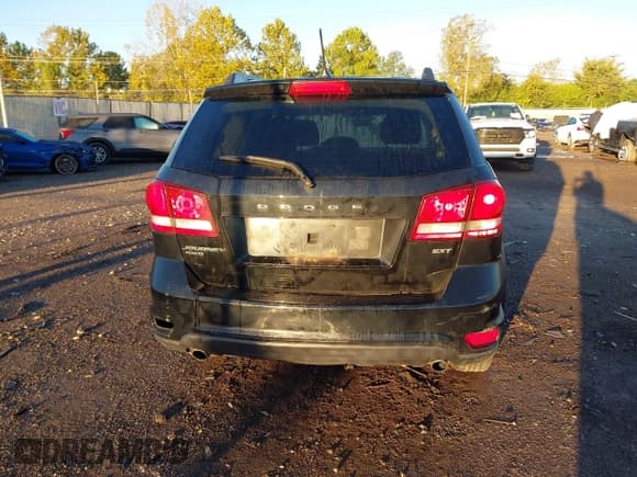 ✅ 2015 Dodge Journey SXT • VIN: 3C4PDDBG4FT526065 • Lot: 43489662. Wystawiony na IAAI z przebiegiem 186 564 mil. Bezpłatny archiwum sprzedaży aukcyjnych z USA i szczegółowy raport historii pojazdu na DreamBid. Zdjęcie 16.