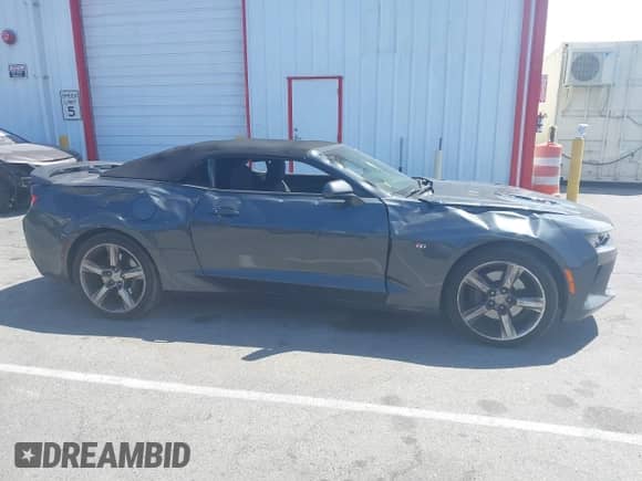 2017 Chevrolet Camaro 1SS с VIN 1G1FF3D77H0173147, выставлен на аукционе IAAI как лот 43054708 с пробегом 75 912 миль миль и . История ставок и продаж доступна на DreamBid. Изображение 13.