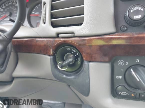 2001 Chevrolet Impala с VIN 2G1WF55K719377229, выставлен на аукционе IAAI как лот 41924869 с пробегом 217 219 миль миль и . История ставок и продаж доступна на DreamBid. Изображение 11.