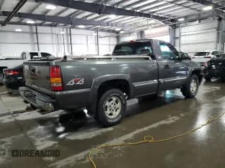 ✅ 2002 Chevrolet Silverado 1500 • VIN: 1GCEK14V22E127656 • Лот: 70042684. Опубликован ранее на Copart с пробегом 134 872 миль. Бесплатный доступ к архиву аукционных продаж из США и подробный отчёт об истории автомобиля на DreamBid. Изображение 3.