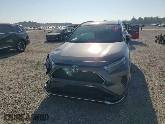 ✅ 2025 Toyota RAV4 SE • VIN: JTMCB3FV9SD235021 • Лот: 70895845. Опубликован ранее на Copart с пробегом 5 303 миль. Бесплатный доступ к архиву аукционных продаж из США и подробный отчёт об истории автомобиля на DreamBid. Изображение 14.