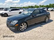 ✅ 2014 Mercedes-Benz C 250 Sport • VIN: WDDGF4HB2EA958641 • Lot: 68737145. Wystawiony na Copart z przebiegiem 88 875 mil. Bezpłatny archiwum sprzedaży aukcyjnych z USA i szczegółowy raport historii pojazdu na DreamBid. Zdjęcie 1.