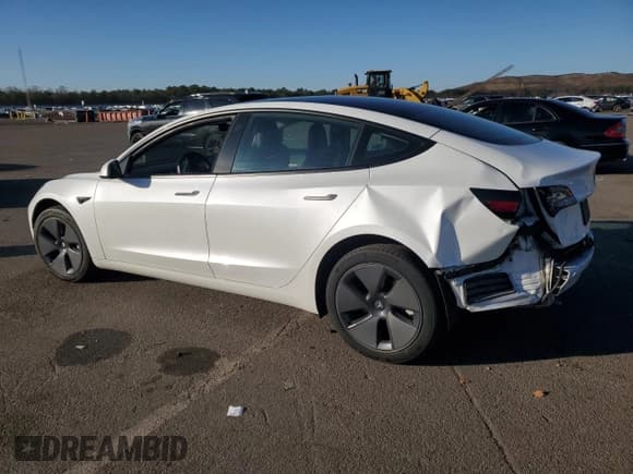 ✅ 2022 Tesla Model 3 Long Range • VIN: 5YJ3E1EB7NF340060 • Lot: 93306945. Wystawiony na Copart z przebiegiem 26 786 mil. Bezpłatny archiwum sprzedaży aukcyjnych z USA i szczegółowy raport historii pojazdu na DreamBid. Zdjęcie 2.