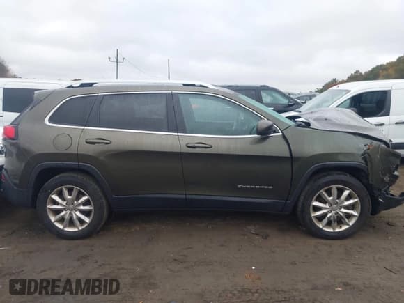 ✅ 2016 Jeep Cherokee Limited • VIN: 1C4PJMDS4GW102259 • Lot: 43564127. Wystawiony na IAAI z przebiegiem 90 496 mil. Bezpłatny archiwum sprzedaży aukcyjnych z USA i szczegółowy raport historii pojazdu na DreamBid. Zdjęcie 13.