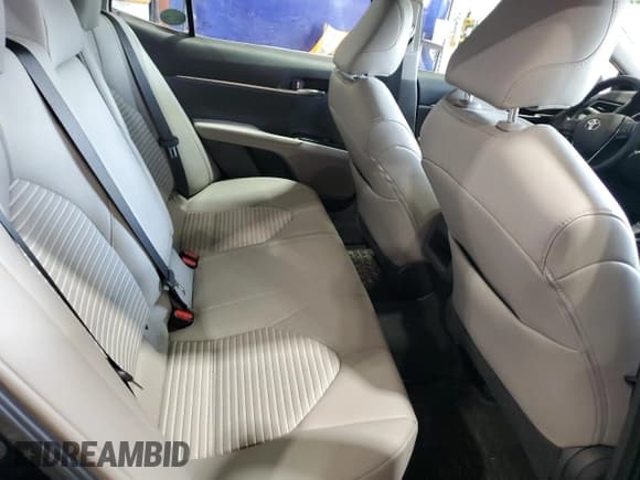 ✅ 2019 Toyota Camry SE • VIN: 4T1B11HK3KU856708 • Лот: 67720725. Опубликован ранее на Copart с пробегом 81 016 миль. Бесплатный доступ к архиву аукционных продаж из США и подробный отчёт об истории автомобиля на DreamBid. Изображение 10.