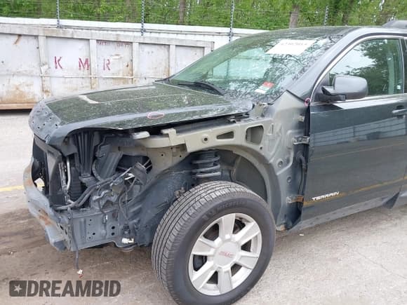 ✅ 2013 GMC Terrain SLT • VIN: 2GKFLVE31D6423107 • Lot: 42302015. Wystawiony na IAAI z przebiegiem 215 560 mil. Bezpłatny archiwum sprzedaży aukcyjnych z USA i szczegółowy raport historii pojazdu na DreamBid. Zdjęcie 6.