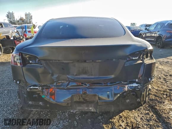 ✅ 2022 Tesla Model S • VIN: 5YJSA1E55NF464149 • Lot: 92847295. Wystawiony na Copart z przebiegiem 56 200 mil. Bezpłatny archiwum sprzedaży aukcyjnych z USA i szczegółowy raport historii pojazdu na DreamBid. Zdjęcie 6.