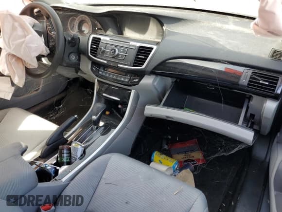 ✅ 2016 Honda Accord LX • VIN: 1HGCR2F34GA149856 • Lot: 72099985. Wystawiony na Copart z przebiegiem 92 773 mil. Bezpłatny archiwum sprzedaży aukcyjnych z USA i szczegółowy raport historii pojazdu na DreamBid. Zdjęcie 8.