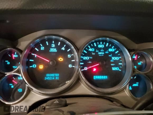 ✅ 2008 Chevrolet Silverado 1500 1LT • VIN: 1GCEK19028E198703 • Lot: 81805905. Listed on Copart with 245,214 mi. Free auction sales archive from the USA and detailed vehicle history report at DreamBid. Image 9.