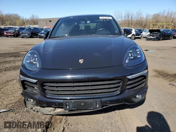 ✅ 2016 Porsche Cayenne S • VIN: WP1AB2A26GLA95360 • Lot: 53270765. Listed on Copart with 79,285 mi. Free auction sales archive from the USA and detailed vehicle history report at DreamBid. Image 5.