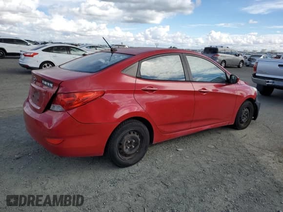 ✅ 2013 Hyundai Accent GLS • VIN: KMHCT4AE2DU548002 • Лот: 84558945. Опубликован ранее на Copart с пробегом 167 210 миль. Бесплатный доступ к архиву аукционных продаж из США и подробный отчёт об истории автомобиля на DreamBid. Изображение 3.