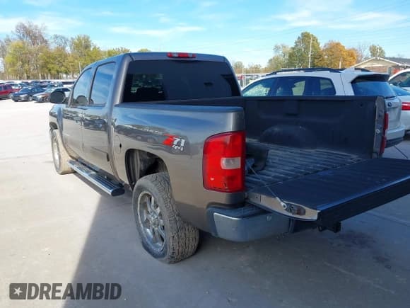 ✅ 2013 Chevrolet Silverado 1500 LT • VIN: 3GCPKSE77DG125766 • Лот: 43628365. Опубликован ранее на IAAI с пробегом 81 215 миль. Бесплатный доступ к архиву аукционных продаж из США и подробный отчёт об истории автомобиля на DreamBid. Изображение 3.
