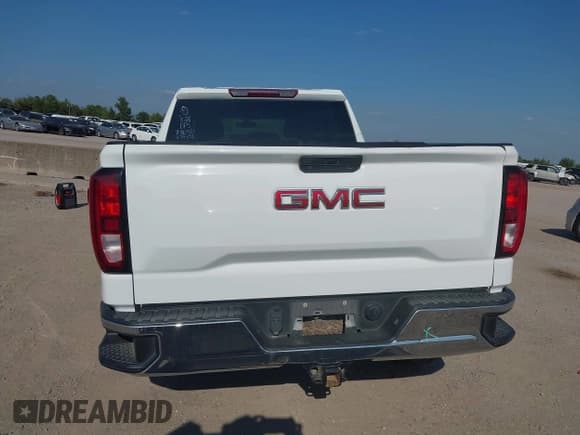 ✅ 2021 GMC Sierra 1500 • VIN: 3GTU9AEF3MG284333 • Lot: 43179709. Listed on IAAI with 136,779 mi. Free auction sales archive from the USA and detailed vehicle history report at DreamBid. Image 17.
