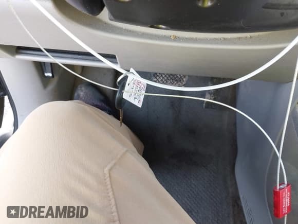 ✅ 2005 Chevrolet Equinox LT • VIN: 2CNDL63F456198975 • Лот: 41455550. Опубликован ранее на IAAI с пробегом 163 437 миль. Бесплатный доступ к архиву аукционных продаж из США и подробный отчёт об истории автомобиля на DreamBid. Изображение 11.