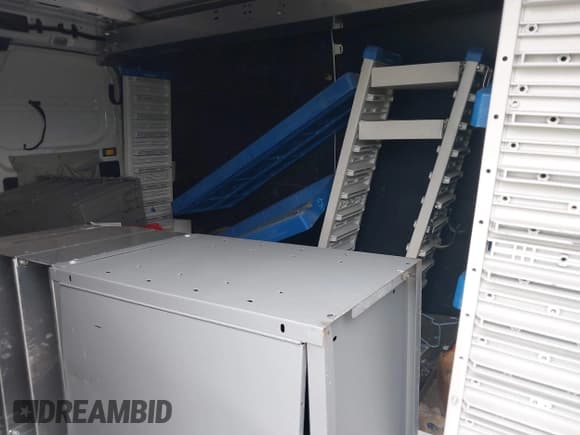 ✅ 2016 Ford Transit Cargo • VIN: 1FTYR1YM0GKB55345 • Лот: 40200213. Опубликован ранее на IAAI с пробегом 121 480 миль. Бесплатный доступ к архиву аукционных продаж из США и подробный отчёт об истории автомобиля на DreamBid. Изображение 8.