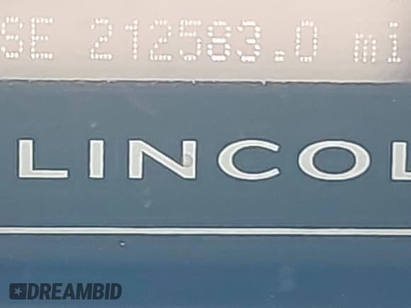 ✅ 2013 Lincoln Navigator • VIN: 5LMJJ3H58DEL08599 • Lot: 42046555. Listed on IAAI with 212,583 mi. Free auction sales archive from the USA and detailed vehicle history report at DreamBid. Image 14.