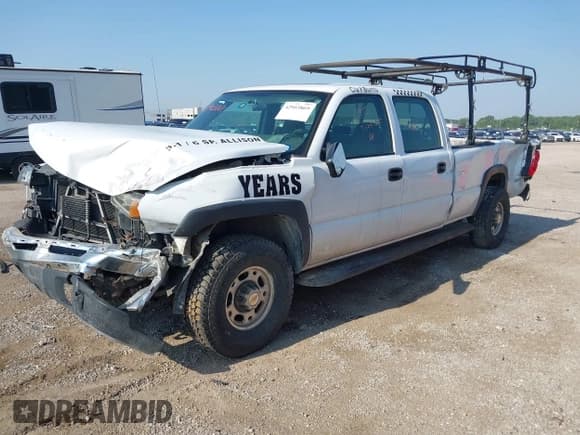 ✅ 2007 Chevrolet Silverado 2500HD LT3 • VIN: 1GCHK23G07F200417 • Лот: 42903869. Опубликован ранее на IAAI с пробегом Не указан. Бесплатный доступ к архиву аукционных продаж из США и подробный отчёт об истории автомобиля на DreamBid. Изображение 2.