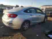 2018 Chevrolet Cruze LS z VIN 1G1BC5SMXJ7193305, wystawiony jako Copart lot #85277595 z przebiegiem 49 660 mil mil oraz Czysty tytuł • Clean title. Historia ofert i sprzedaży dostępna na DreamBid. Obrazek 3.