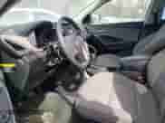 ✅ 2018 Hyundai Santa Fe 2.4L • VIN: 5XYZTDLB1JG541444 • Lot: 42704343. Wystawiony na Copart z przebiegiem 85 924 mil mil. Skorzystaj z bezpłatnego archiwum sprzedaży aukcyjnych z USA i zobacz szczegółowy raport historii pojazdu na DreamBid. Zdjęcie 7.