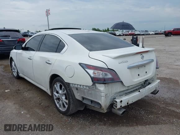 ✅ 2012 Nissan Maxima SV • VIN: 1N4AA5AP4CC810203 • Lot: 42352937. Listed on IAAI with 221,318 mi. Free auction sales archive from the USA and detailed vehicle history report at DreamBid. Image 3.