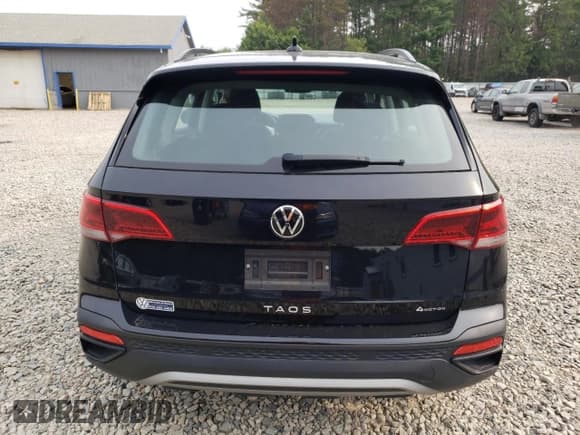 ✅ 2024 Volkswagen Taos S • VIN: 3VV8X7B20RM010223 • Lot: 67511385. Listed on Copart with 25,406 mi. Free auction sales archive from the USA and detailed vehicle history report at DreamBid. Image 6.