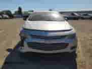 2018 Chevrolet Malibu LT z VIN 1G1ZD5ST1JF201753, wystawiony jako Copart lot #84055155 z przebiegiem 174 630 mil mil oraz Czysty tytuł • Clean title. Historia ofert i sprzedaży dostępna na DreamBid. Obrazek 5.