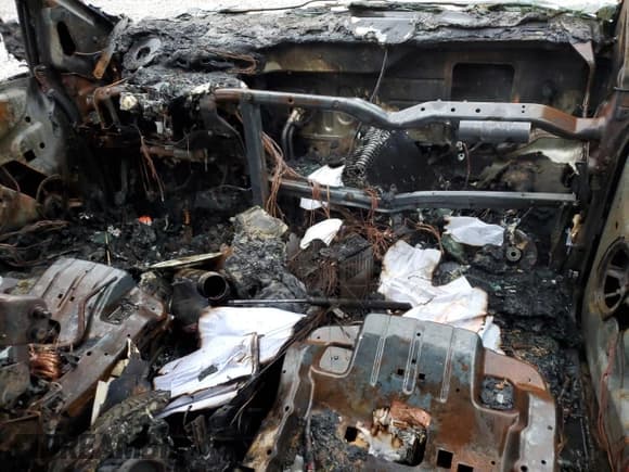 ✅ 2006 Chrysler Town & Country Touring • VIN: 2A4GP54L36R894290 • Lot: 82242365. Wystawiony na Copart z przebiegiem Nie podano. Bezpłatny archiwum sprzedaży aukcyjnych z USA i szczegółowy raport historii pojazdu na DreamBid. Zdjęcie 8.