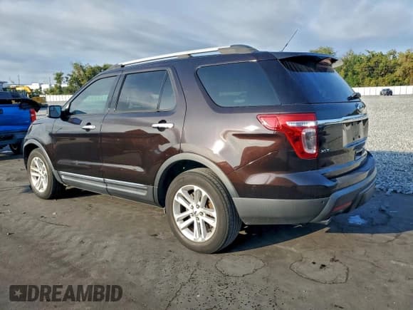 ✅ 2014 Ford Explorer XLT • VIN: 1FM5K7D83EGB23424 • Lot: 93634335. Listed on Copart with 118,392 mi. Free auction sales archive from the USA and detailed vehicle history report at DreamBid. Image 2.