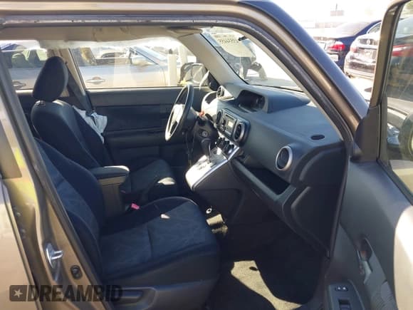 ✅ 2012 Scion xB • VIN: JTLZE4FE6C1143797 • Lot: 43534455. Listed on IAAI with 155,000 mi. Free auction sales archive from the USA and detailed vehicle history report at DreamBid. Image 5.