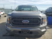 ✅ 2021 Ford F-150 XL • VIN: 1FTEW1EPXMFC90542 • Lot: 85110565. Wystawiony na Copart z przebiegiem 55 335 mil. Bezpłatny archiwum sprzedaży aukcyjnych z USA i szczegółowy raport historii pojazdu na DreamBid. Zdjęcie 5.