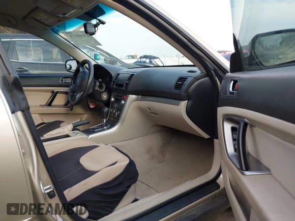 ✅ 2008 Subaru Outback i • VIN: 4S4BP61C087348928 • Lot: 43145171. Listed on IAAI with 248,168 mi. Free auction sales archive from the USA and detailed vehicle history report at DreamBid. Image 5.