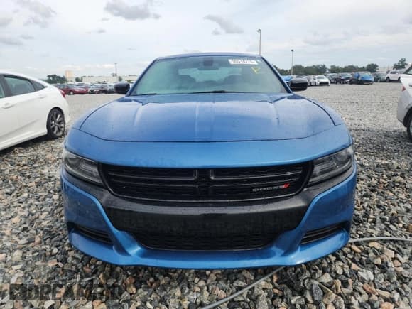 ✅ 2020 Dodge Charger SXT • VIN: 2C3CDXBG2LH151494 • Lot: 90514225. Wystawiony na Copart z przebiegiem 22 019 mil. Bezpłatny archiwum sprzedaży aukcyjnych z USA i szczegółowy raport historii pojazdu na DreamBid. Zdjęcie 5.